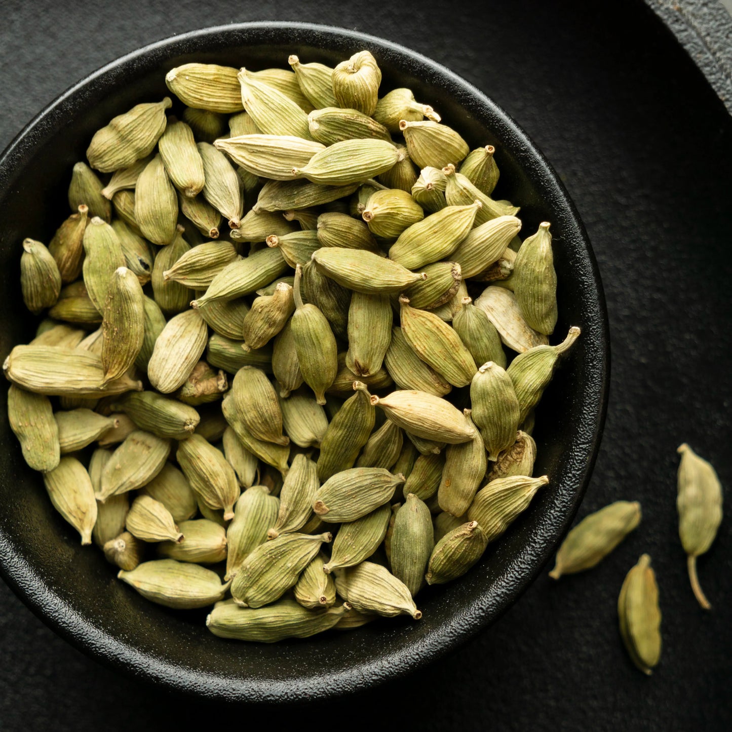 Cardamom_Oil_2
